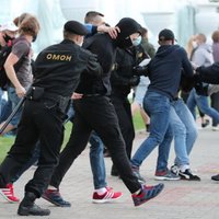 В Минске задерживают политических активистов