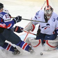 Pārliecinoši PČ iesāk vicečempioni Slovākijas hokejisti