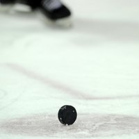 Talantīgais Kivlenieks atzīts par USHL gada hokejistu un vārtsargu