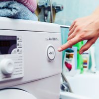 Tipiskas kļūdas veļasmašīnas ikdienas lietošanā, kas to laika gaitā sabojā