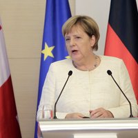 'Nord Stream 2' nepadarīs Vāciju atkarīgu no Krievijas, izsakās Merkele