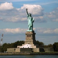 США: статую Свободы вновь открыли для туристов