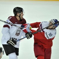 Sprukts pēc zaudējuma asi norāda uz nesakārtotību Latvijas hokejā