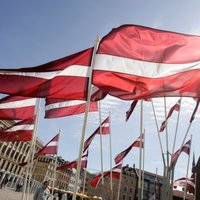 Иностранная пресса хвалит Латвию за "историю успеха" и приглашение в еврозону