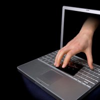 ASV spēj izspiegot arī internetam nepieslēgtus datorus