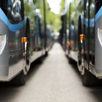 Briškens uzdevis skaidrot situāciju saistībā ar atceltajiem autobusu reisiem un 'Rail Baltica' izmaksas