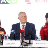 Savickis cer uz Latvijas sieviešu tenisa komandas uzvaru pār spēcīgo Vāciju