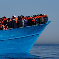 Lībijas piekrastē noslīcis 31 migrants