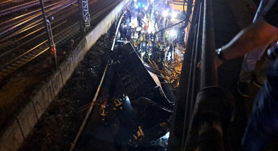 Venēcijā autobuss nogāžas no tilta – vismaz 20 bojāgājušie