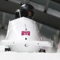 OAR dopinga skandāls Phjončhanā turpinās: 'iekritusi' arī bobslejiste