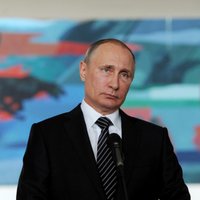Putins paziņo, ka Tramps paudis gatavību normalizēt attiecības ar Krieviju