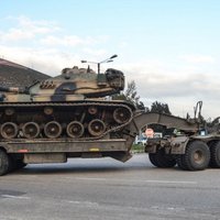 Neraugoties uz Trampa brīdinājumu, Turcija sola turpināt cīņu pret Sīrijas kurdiem