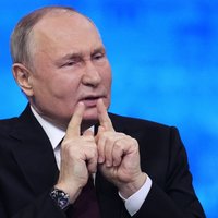 Владимир Путин в интервью Такеру Карлсону обвинил Киев и Запад в начале нынешней войны в Украине