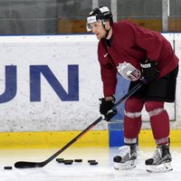 Širokovam par sitienu dāņu hokejistam papildu diskvalifikāciju nepiemēro