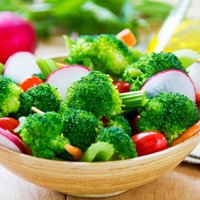 Veselīgie brokoļi. 11 svaigas receptes kraukšķīgām maltītēm