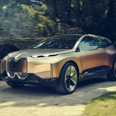 BMW parādījis sava elektriskā apvidnieka prototipu