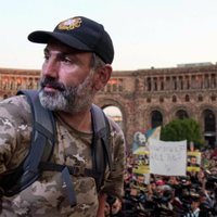 Politiskā krīze Armēnijā: Pašinjans uzstāj, ka tikai viņš var būt premjers