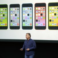 Названа дата начала официальных продаж новых iPhone в Латвии