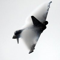 'Eurofighter' attīstīs 'Typhoon' kā soli uz Eiropas 'nākotnes gaisa kaujas sistēmu'