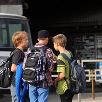 В Латвии школу не посещают почти две тысячи учеников