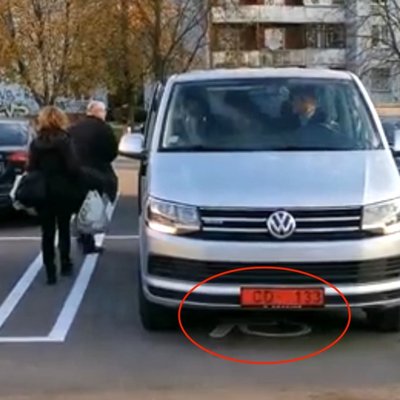 Video: 'Lidl' atklāšanā Vācijas vēstniecības auto novieto invalīdu stāvvietā