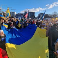 Foto: Tallinā noticis koncerts un vērienīga demonstrācija Ukrainas atbalstam