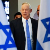 Izraēla izstrādājusi plānus uzbrukumiem Irānas mērķiem, paziņo ministrs