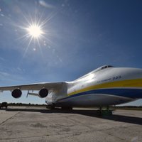 Ukrainas 'Antonov' piedāvā Trampam uzbūvēt prezidenta lidmašīnu