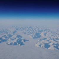 Под ледником в Гренландии обнаружен огромный метеоритный кратер
