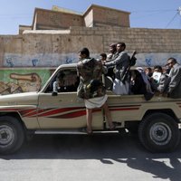 Jemenas valdība piekritusi piedalīties ANO rīkotās sarunās ar nemierniekiem
