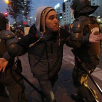 Čīlē studentu protestos ievainoti 14 un aizturēti 527 cilvēki