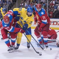 Zviedrijas hokejisti Pasaules kausa turnīru sāk ar uzvaru pār Znaroka trenēto Krieviju