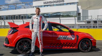 Džensons Batons ar 'Honda Civic Type R' uzstāda rekordu Hungaroringas trasē