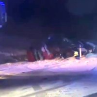 Video: Avārijā uz sniegota ceļa Latgalē gājis bojā kravas auto šoferis