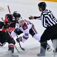 Rīgas 'Dinamo' komandu sezonas atklāšanas spēlē iegāž divas minūtes trešajā periodā