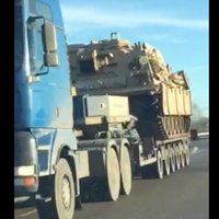 Video: Operācijas 'Atlantic Resolve' ietvaros pa Latvijas lielceļiem pārved tankus
