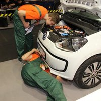 Izstādē 'Auto 2017' tiks noskaidrots Latvijā labākais jaunais automehāniķis