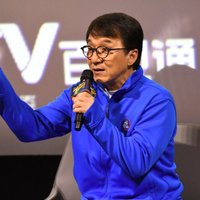 Джеки Чан пообещал миллион юаней за создание лекарства от коронавируса
