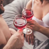 Любовь навеселе: шесть курьезных историй о том, к чему может привести алкоголь на свидании