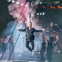 ФОТО: На концерт Робби Уильямса в Таллине пришли более 60 тысяч человек