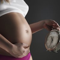 Atbalsta nedzimušo bērnu aizsardzību; abortus neaizliegs