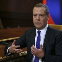 Gruzijas uzņemšana NATO var izraisīt šausmīgu konfliktu, pauž Medvedevs
