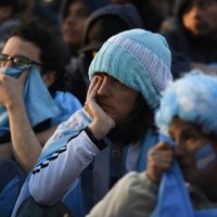 Аргентина просит Россию о депортации четырех болельщиков, избивших на стадионе хорвата