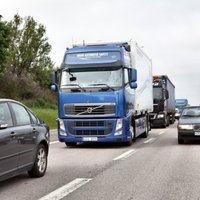 Latvijā šogad reģistrē par 40,2% vairāk jaunu smago kravas automašīnu