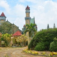 Savdabīgs galamērķis ziņkārīgajiem: pamests atrakciju parks Filipīnās