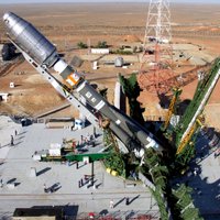 Krievijas nesējraķetes 'Sojuz' kosmiskā velkoņa korpusā atrod plaisu