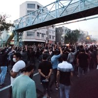 Mirušo skaits protestos Irānā sasniedzis 35