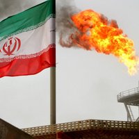 Indija un Ķīna neplāno pārtraukt naftas iegādi no Irānas