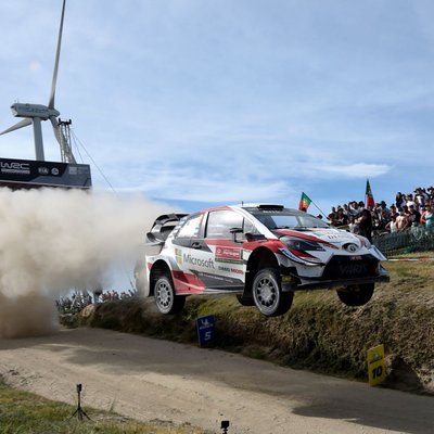 Tanaks izcīna otro WRC uzvaru pēc kārtas un kopvērtējumā pietuvojās Ožjēram