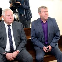 Начался суд над Логиновым и его замом: оба отрицают вину